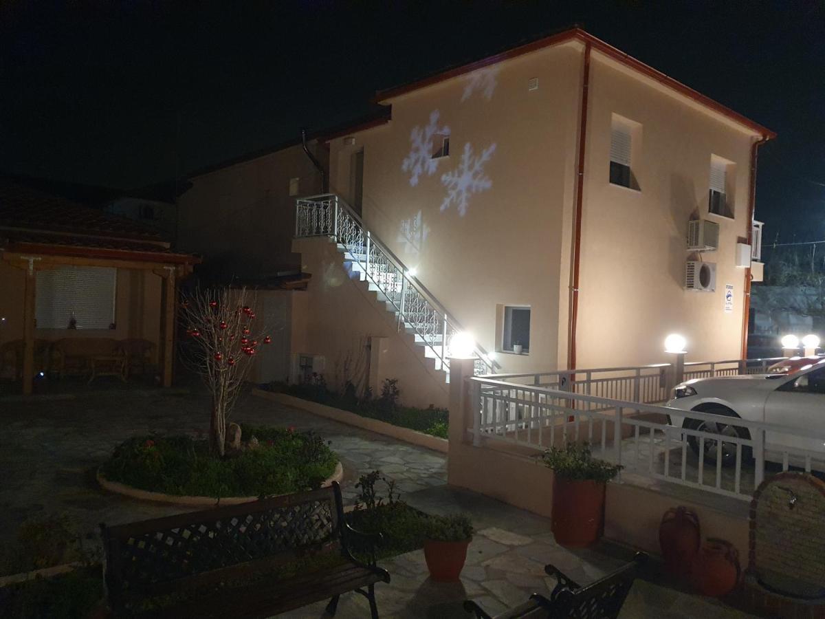 Casa Al Mare 1 Apartment Peraia  Exterior photo